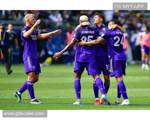 洛杉矶足球队与盐湖城队的精彩对决分析与赛后点评